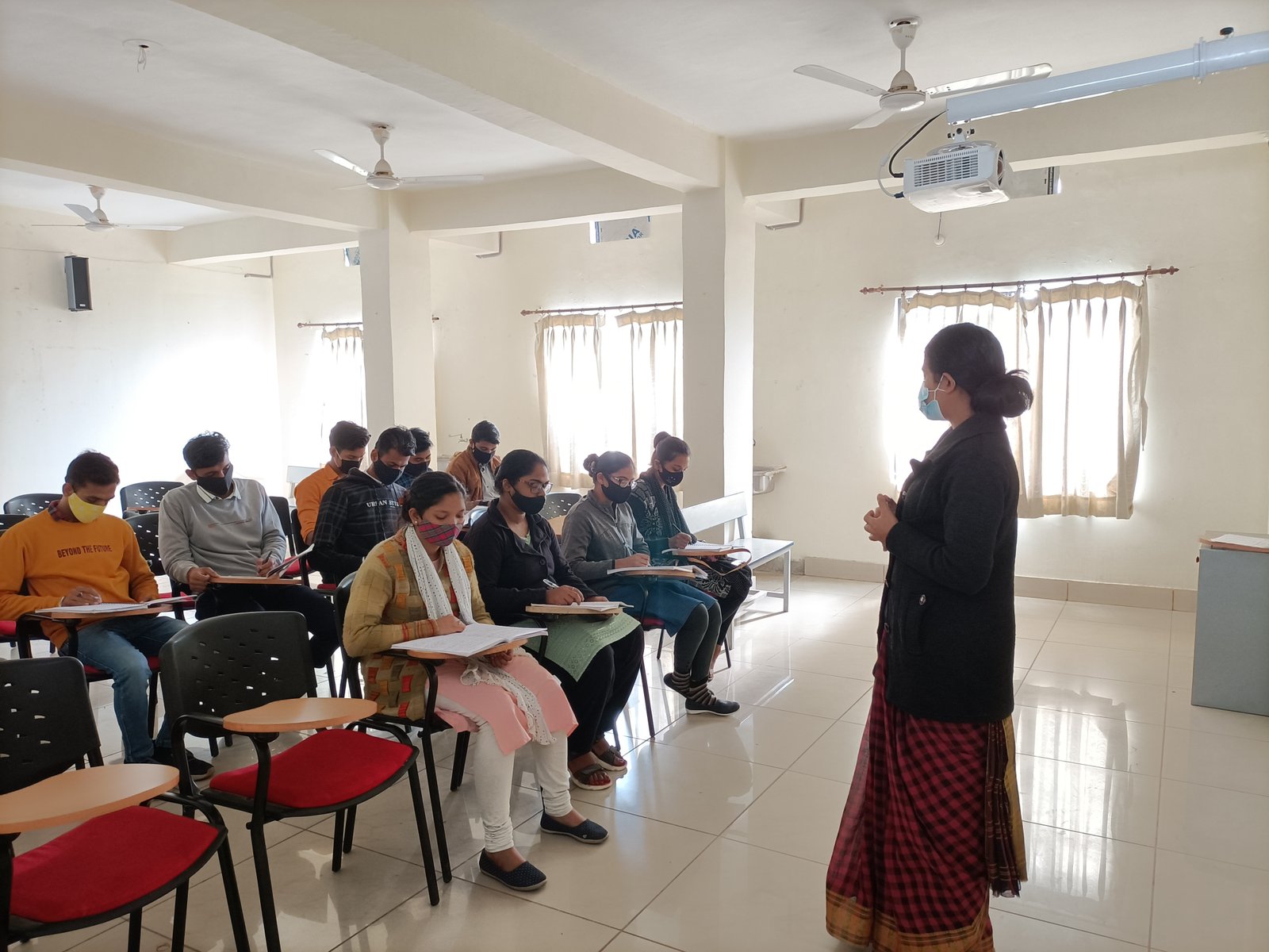 apexcollegeofnursing.com